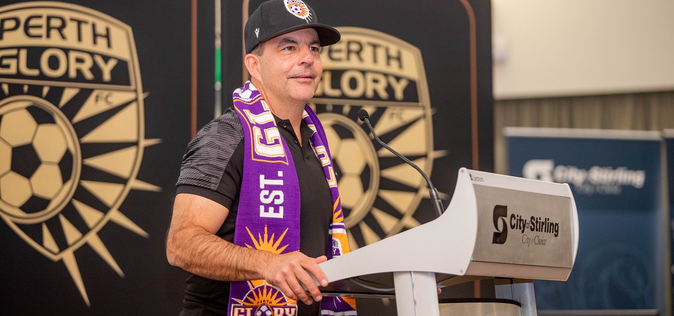 Mayor Mark Irwin welcomed the Perth Glory to the City at a reception in 2022