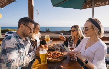 Family-friendly fun at Froth Brewery North Beach – relaxed coastal dining and craft beer near Perth, perfect for casual outings and weekend adventures.